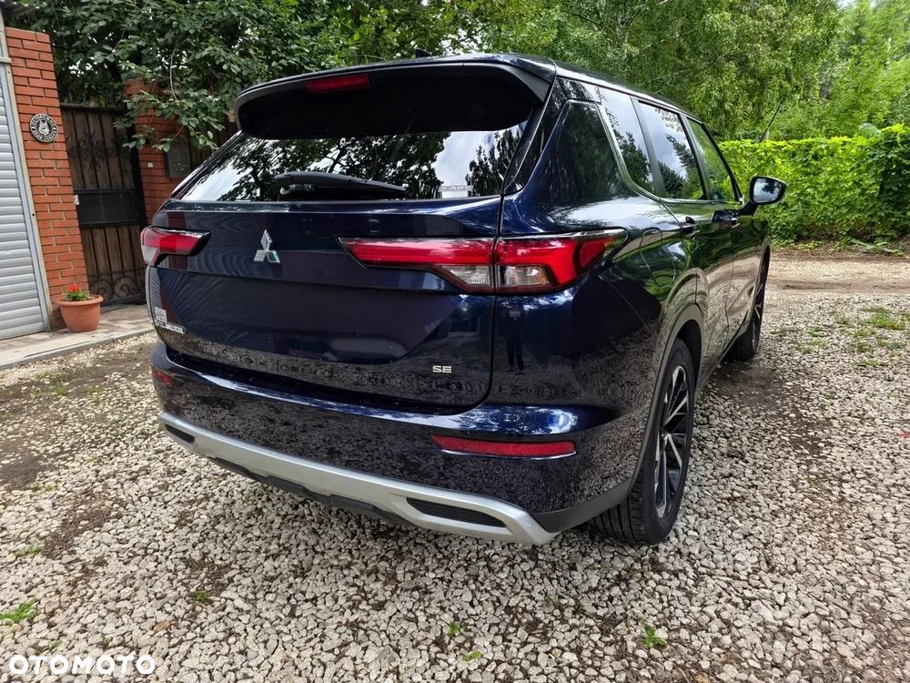 Mitsubishi Outlander - 9