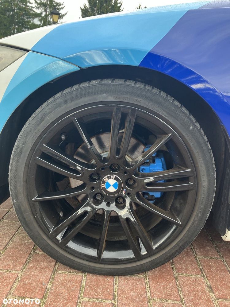 BMW Seria 3 320si - 15