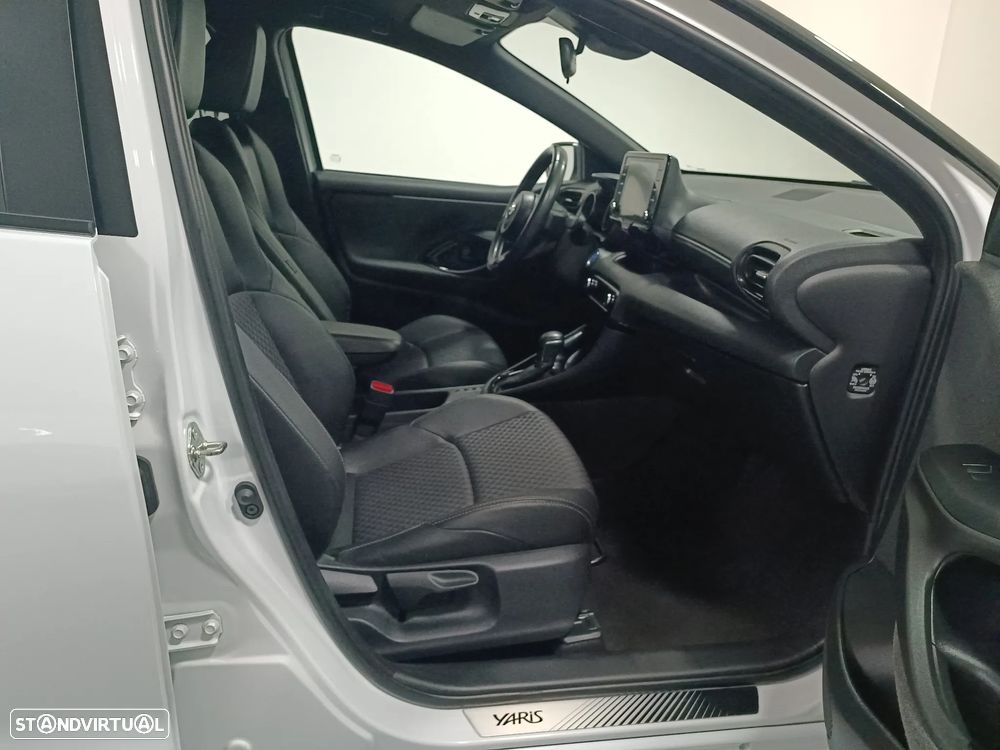 Toyota Yaris 1.5 HDF Luxury - 19