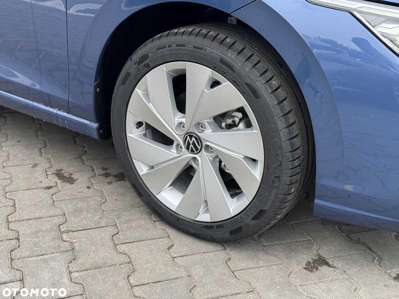 Volkswagen Golf - 25