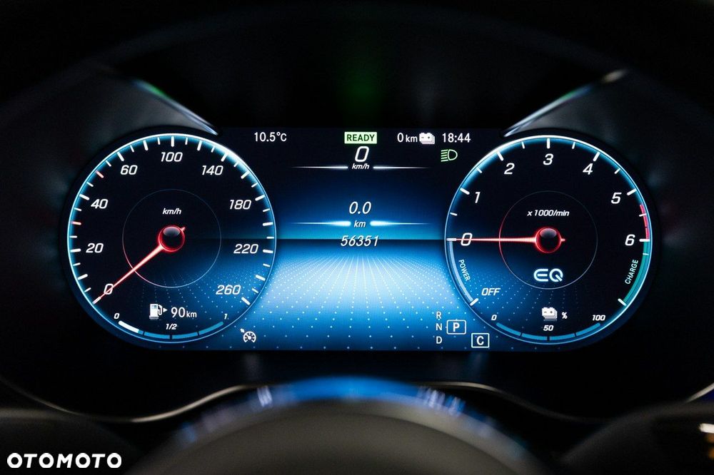 Mercedes-Benz GLC - 38