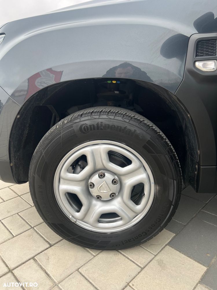 Dacia Duster 1.6 SCe Essential - 20