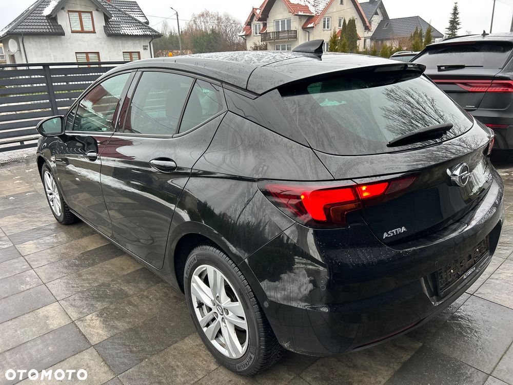Opel Astra 1.4 Turbo Innovation - 17