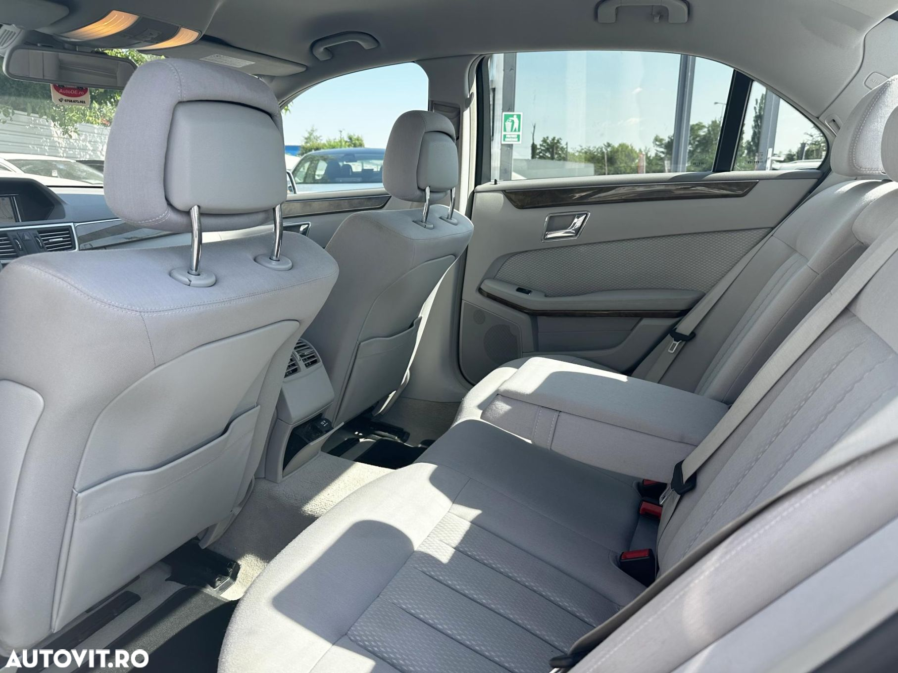 Mercedes-Benz E 200 CGI BlueEfficiency Automatik - 19