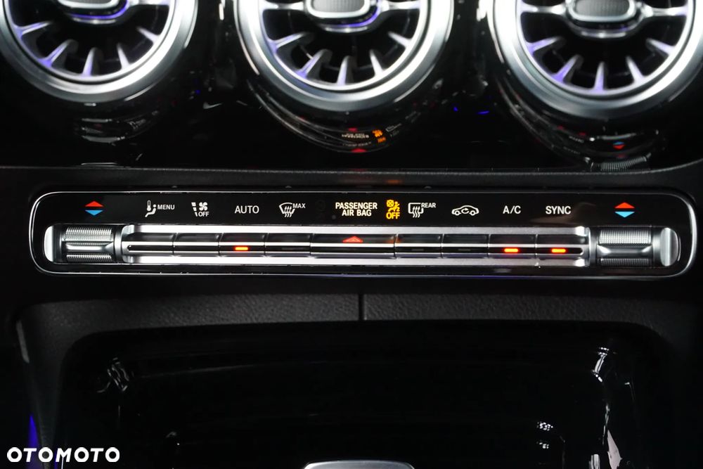Mercedes-Benz CLA AMG 45 S 4-Matic 8G-DCT - 28
