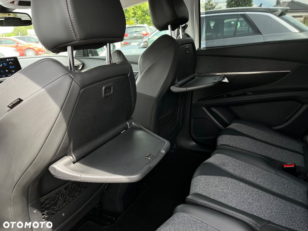 Peugeot 5008 BlueHDi 130 Allure - 25