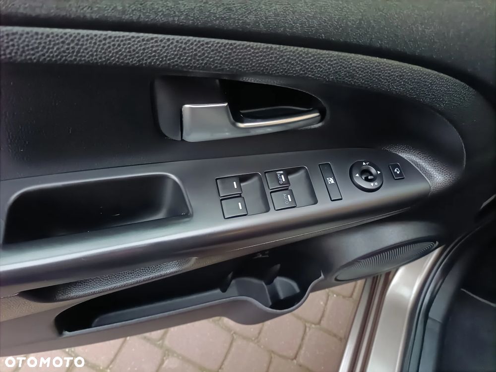 Kia Venga 1.6 CRDi 128 Dream Team Edition - 15