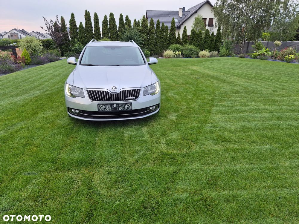 Skoda Superb 1.6 TDI Active Greenline - 4