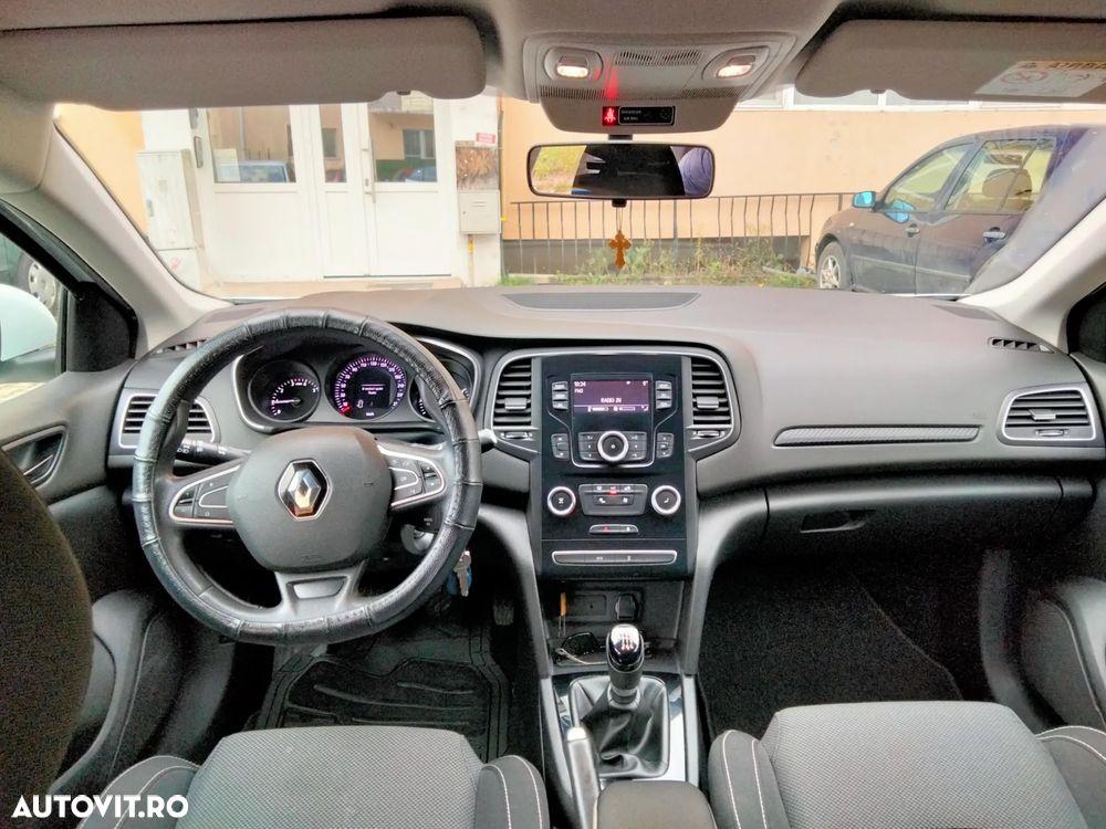 Renault Megane Energy TCe Business - 2