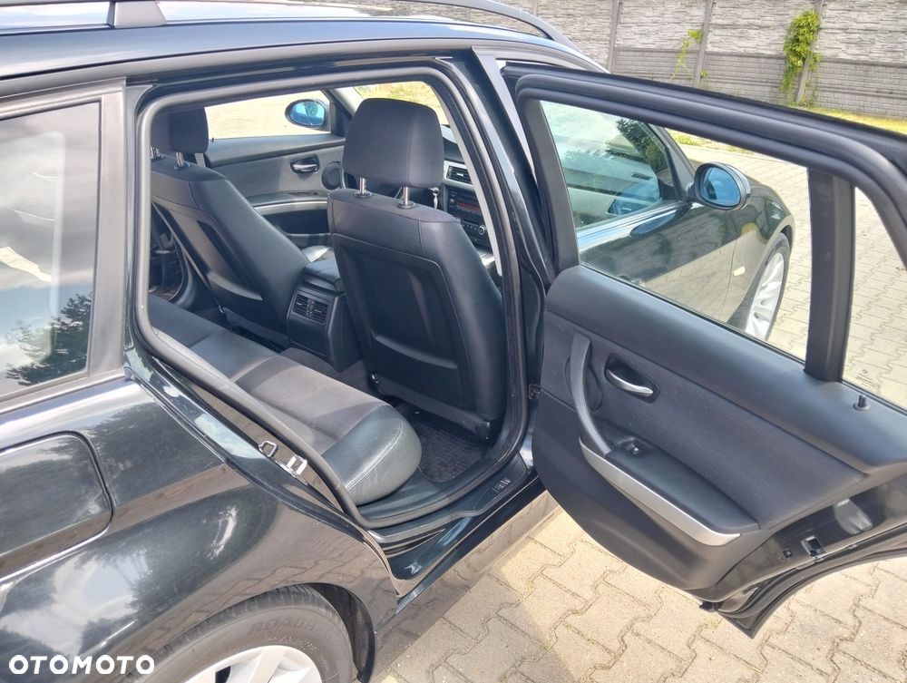 BMW Seria 3 318i - 8