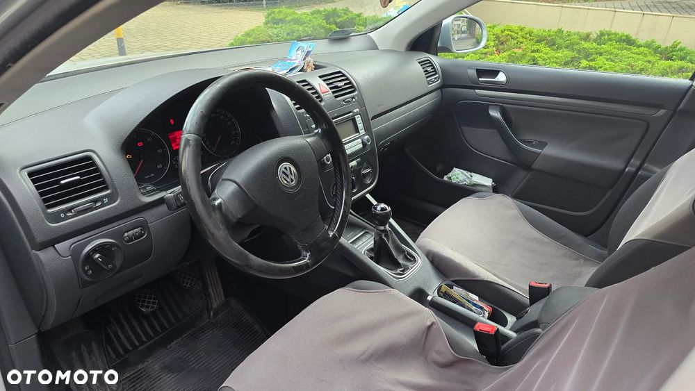 Volkswagen Jetta 1.9 TDI Trendline - 12