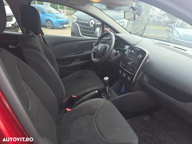 Renault Clio - 24