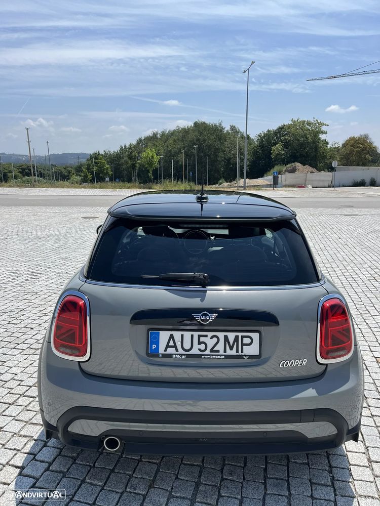MINI 3 Portas Cooper Premium Essential Auto - 4