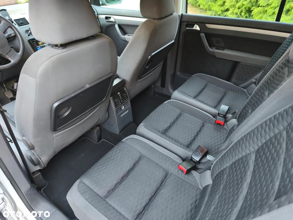 Volkswagen Touran 1.9 TDI DPF Trendline - 23