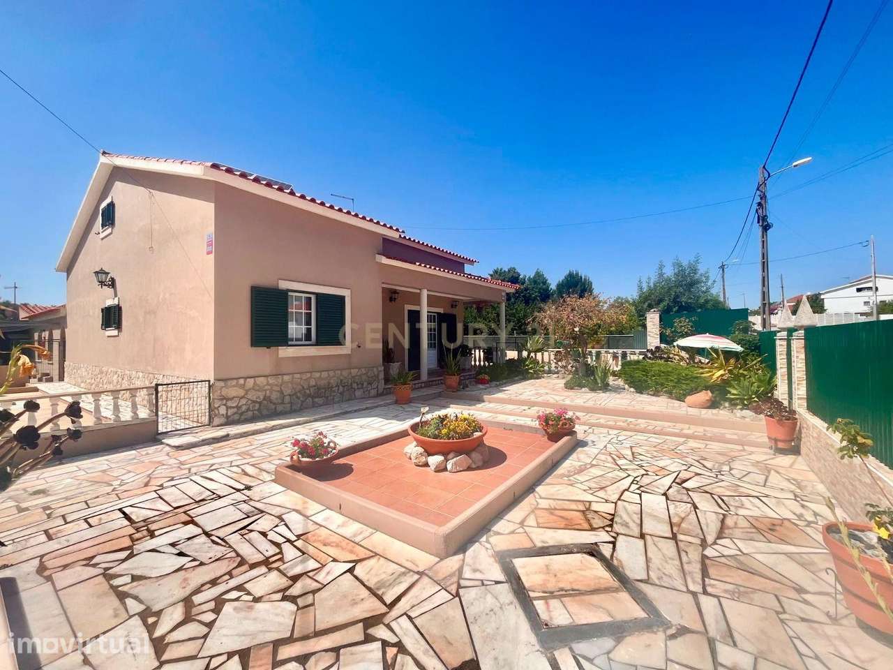 Moradia T2+2 Térrea com Piscina, Anexo de 50 m² e Lote de 1.690 m² - Grande imagem: 3/45