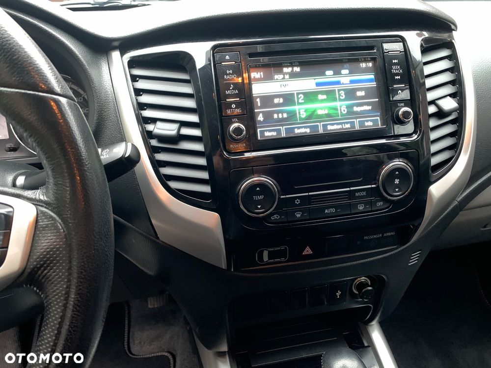 Mitsubishi L200 2.4 d DC Instyle Premiere Edition - 27