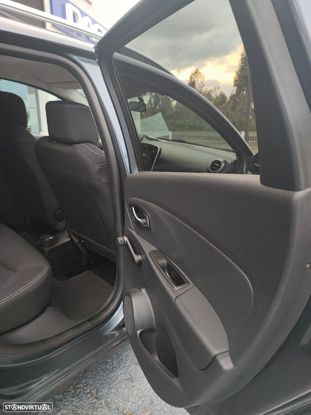 Renault Clio Sport Tourer 1.5 dCi Limited - 18