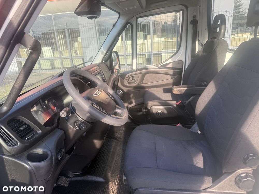 Iveco Daily 35S180,3.0 180KM, L2H2, Brygadówka 5os. , Zadbany - 18