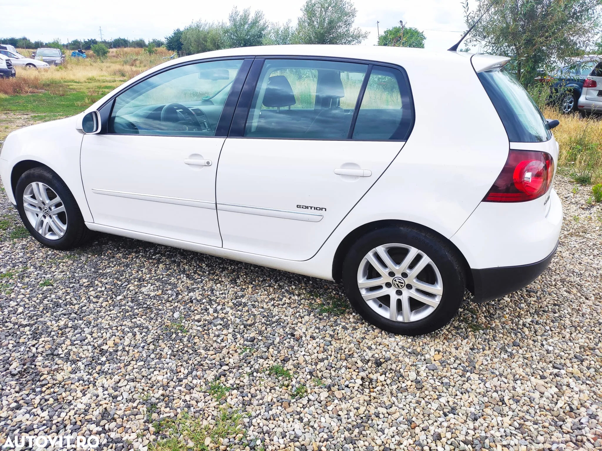 Volkswagen Golf - 5