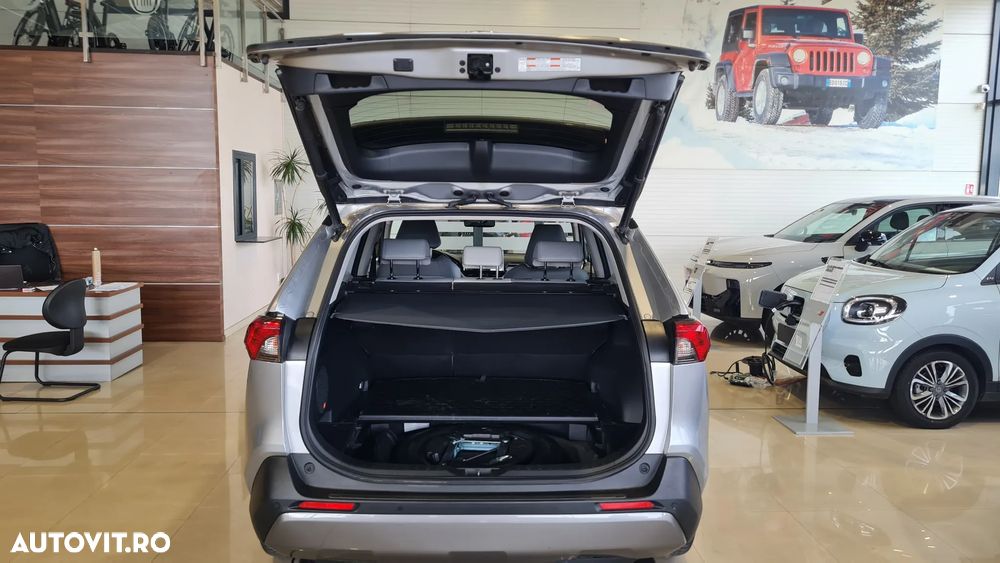 Toyota RAV4 2.5 4x4 Lounge - 32