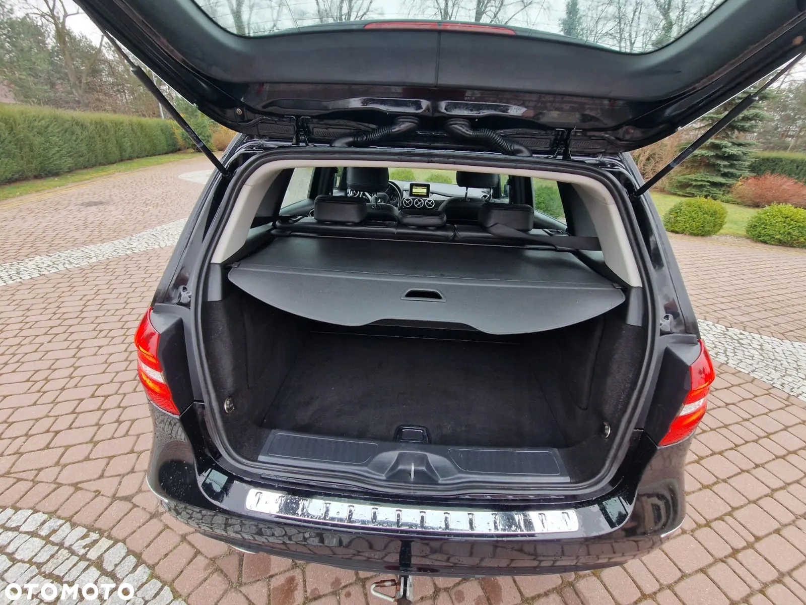Mercedes-Benz Klasa B 180 BlueEFFICIENCY Edition - 18