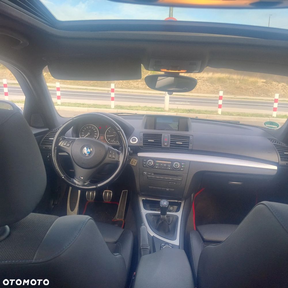 BMW Seria 1 118i Edition Sport - 16