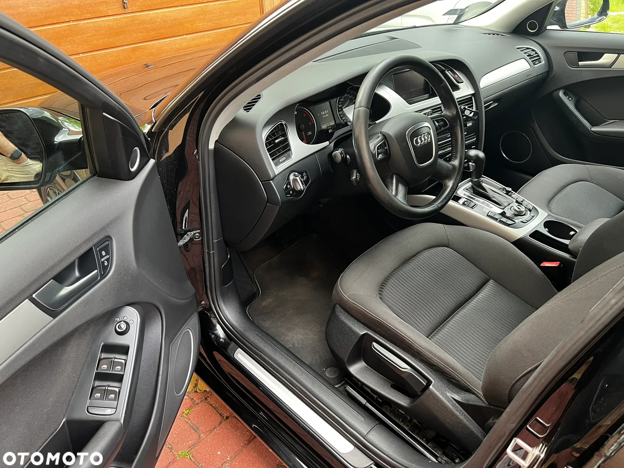 Audi A4 2.0 TDI DPF multitronic Attraction - 8