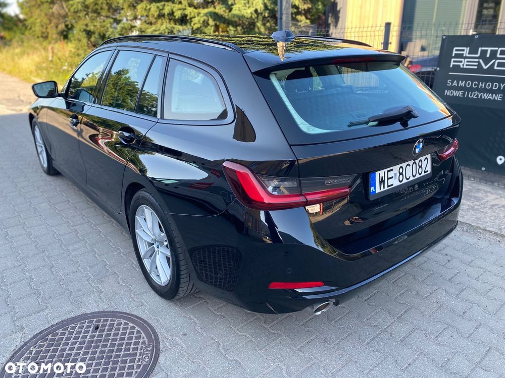 BMW Seria 3 318i Advantage - 9