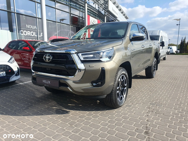 Toyota Hilux 2.8 D-4D Double Cab SR5 4x4