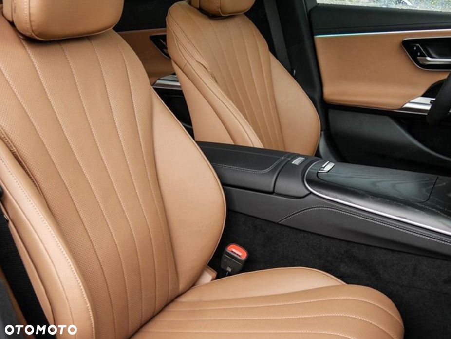 Mercedes-Benz Klasa E 220 d mHEV 4-Matic AMG 9G-Tronic - 6