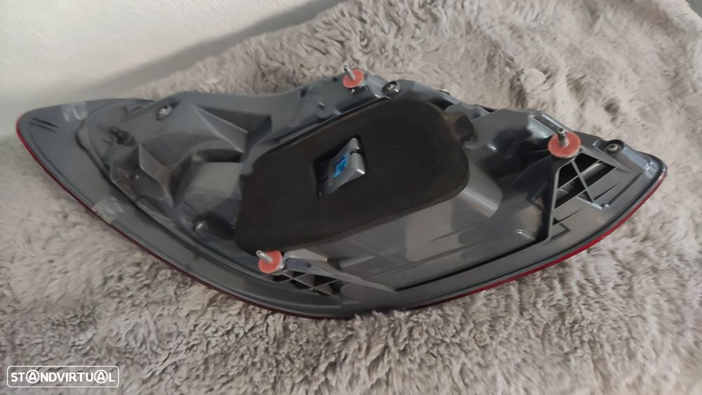 Farolim traseiro direito Mercedes w213 - A2139067800 - 6