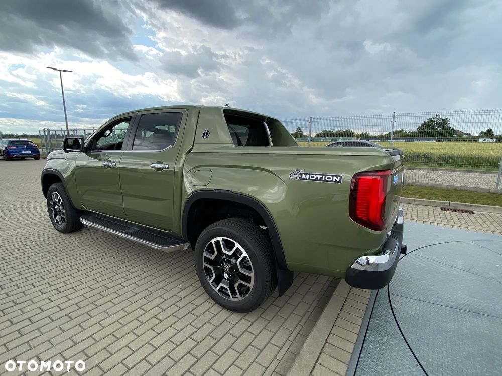 Volkswagen Amarok - 11