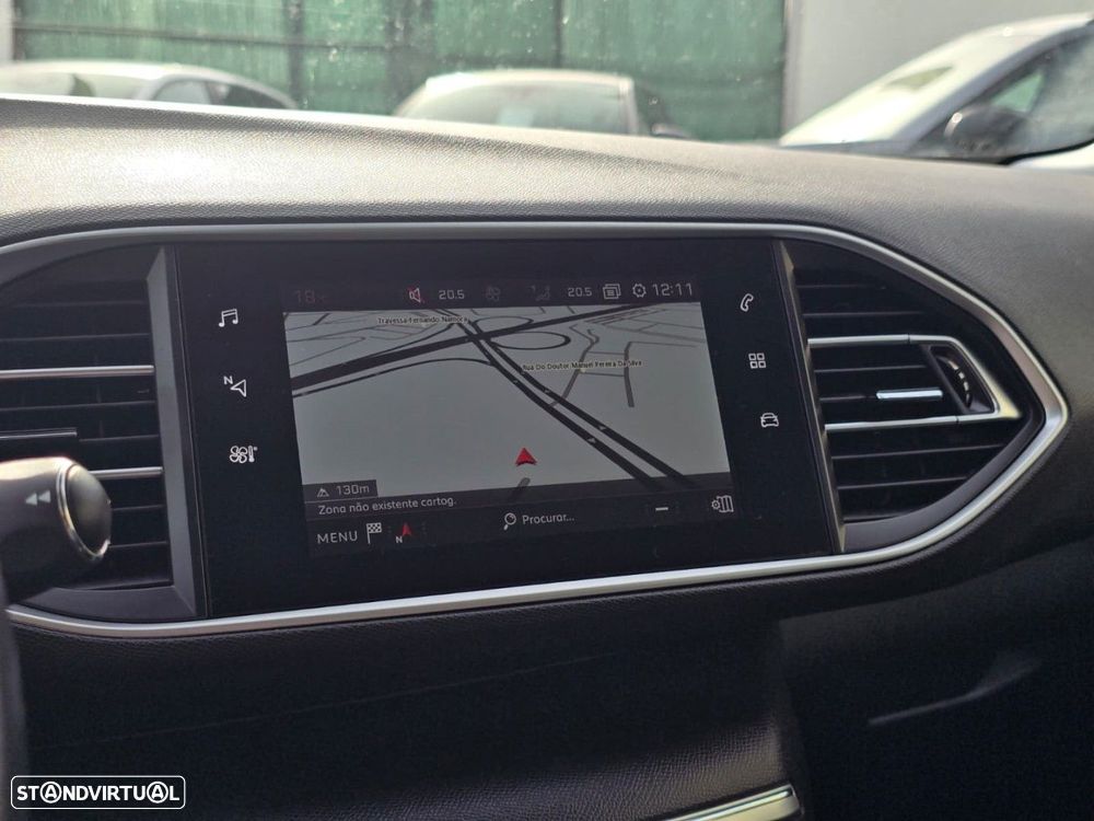 Peugeot 308 1.2 PureTech Style - 18