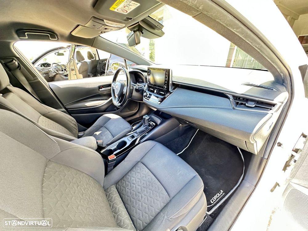Toyota Corolla 1.8 Hybrid Comfort+P.Sport - 6