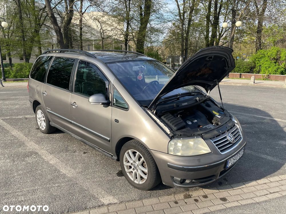 Volkswagen Sharan 1.9 TDI Comfortline Tiptr - 27