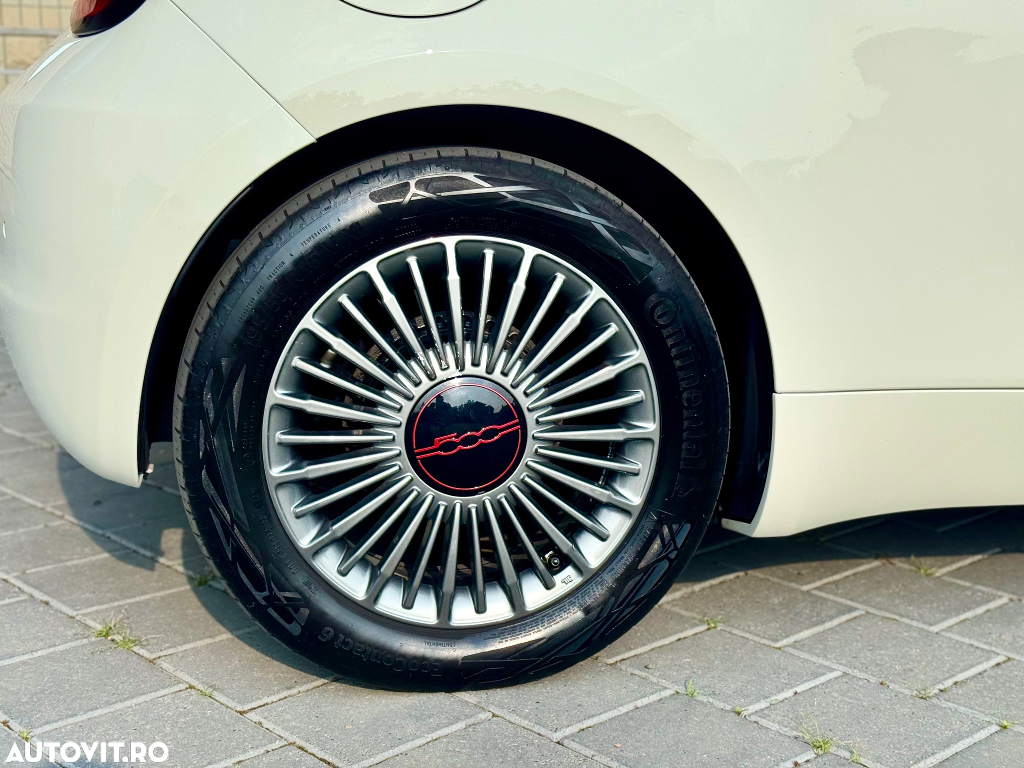 Fiat 500 500e by Bocelli - 29