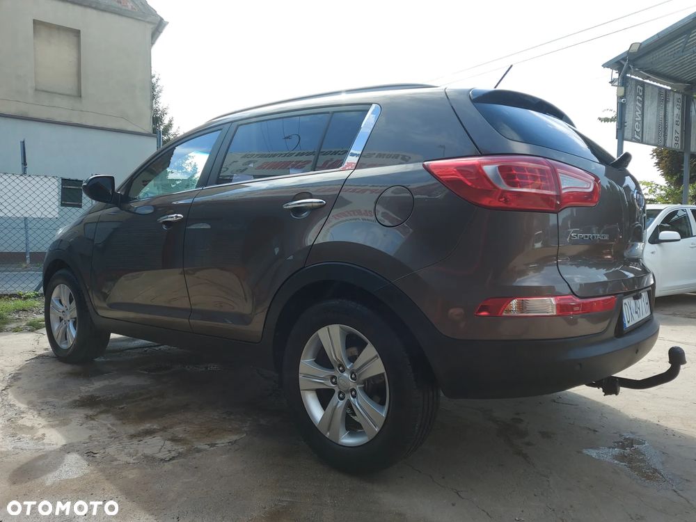 Kia Sportage 2.0 CRDI 4WD Dream-Team Edition - 9