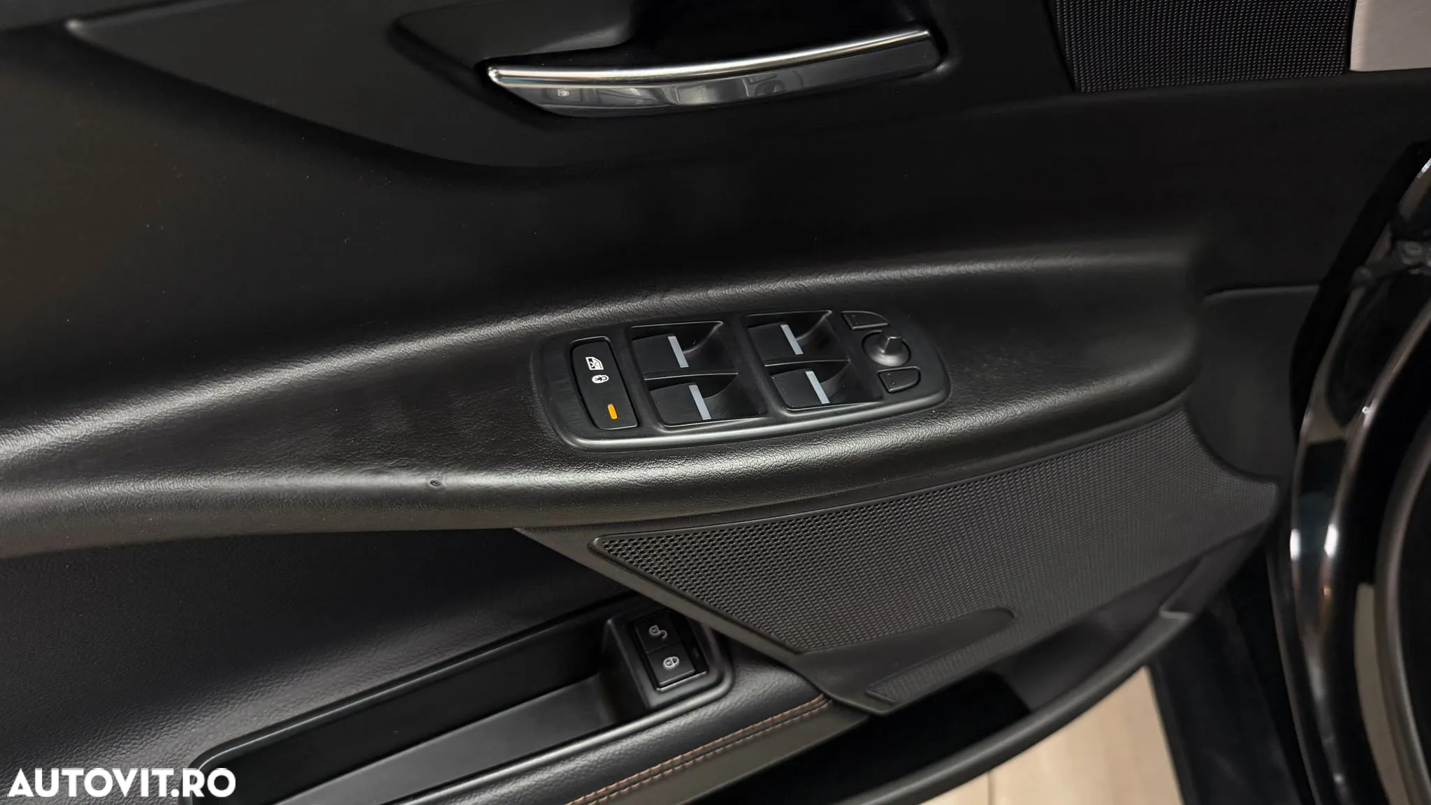 Jaguar XE 2.0 Portfolio - 27