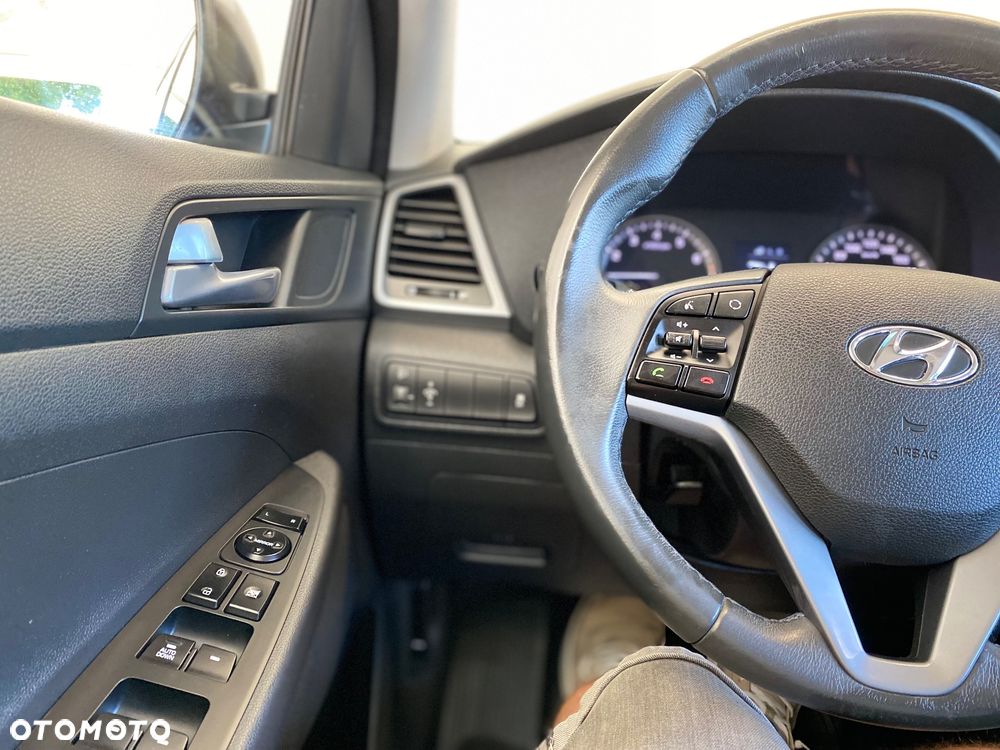 Hyundai Tucson blue 1.6 GDi 2WD Navi - 23