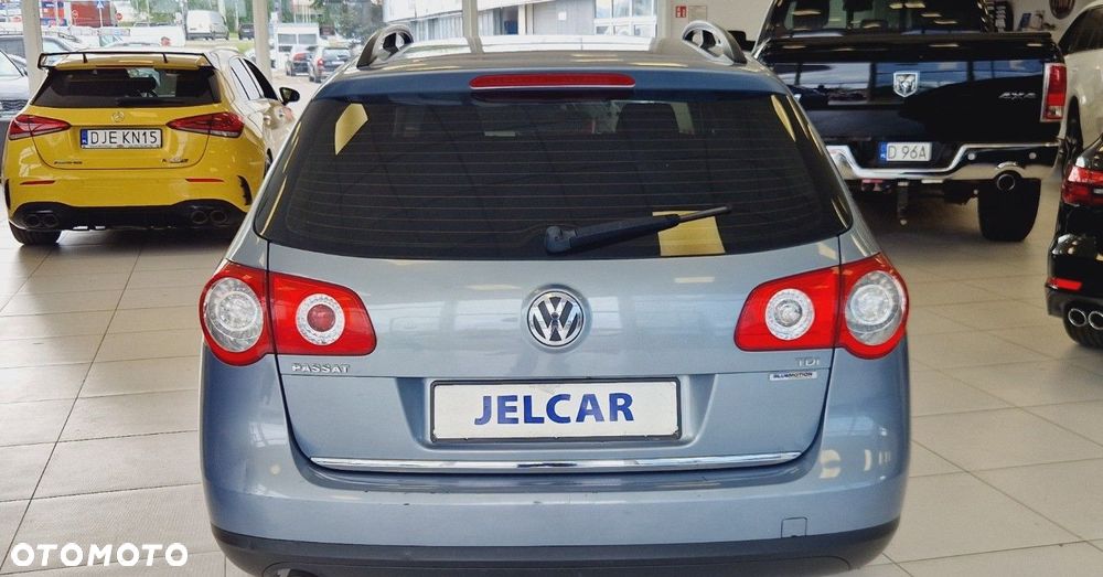 Volkswagen Passat - 10