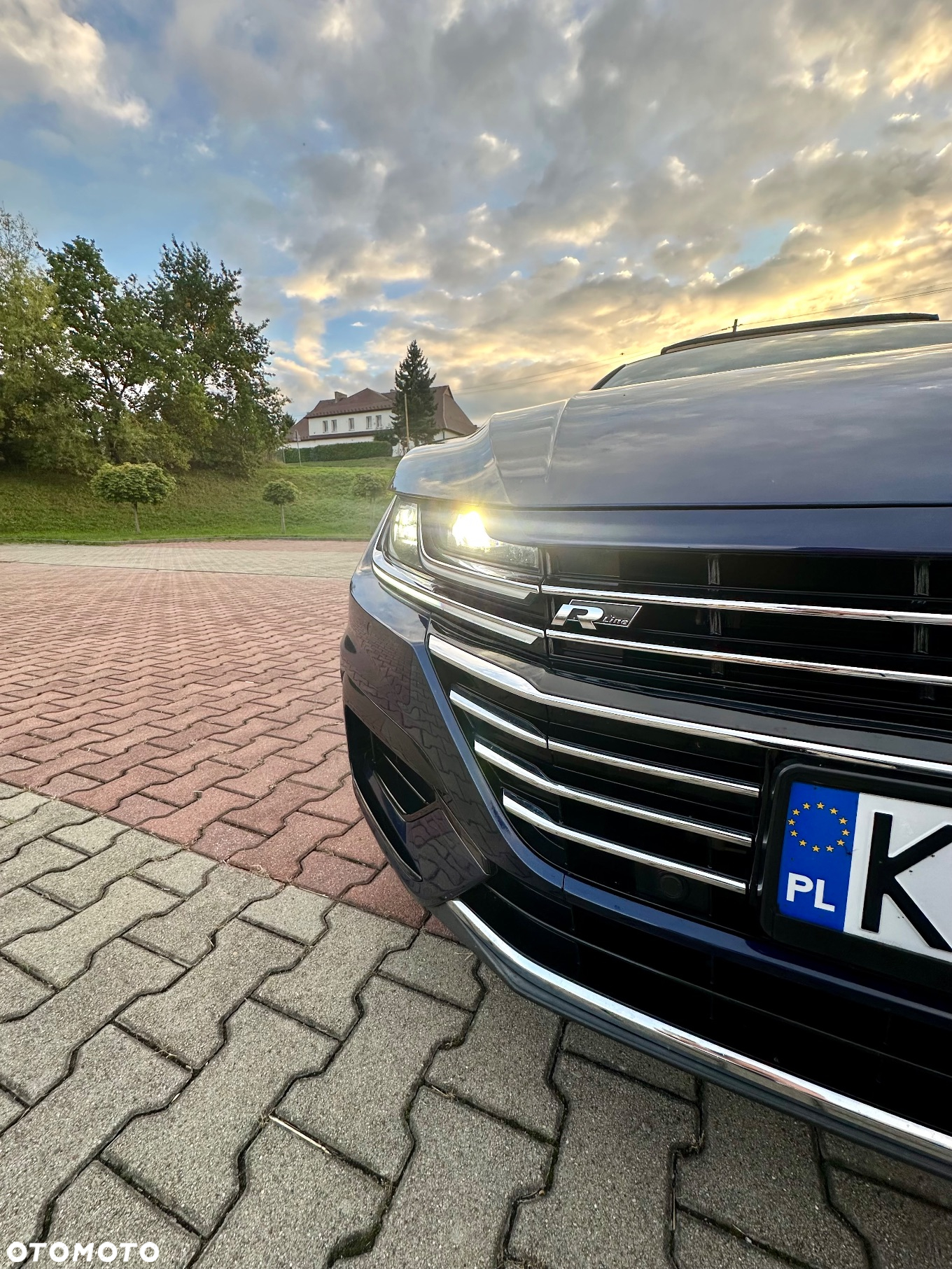 Volkswagen Arteon 2.0 TSI 4Motion R-Line DSG - 2