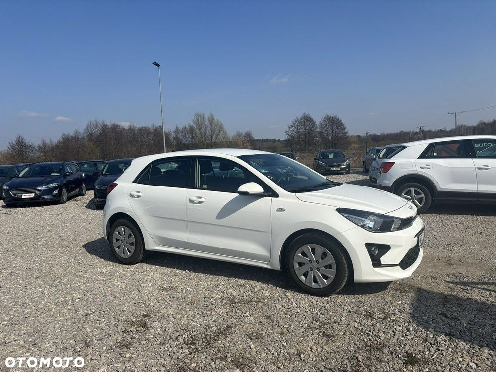 Kia Rio - 14