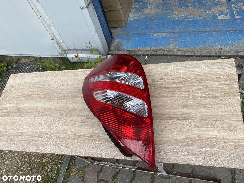 LAMPA TYLNA LEWA MERCEDES A KLASA W169 A1698200364L - 3
