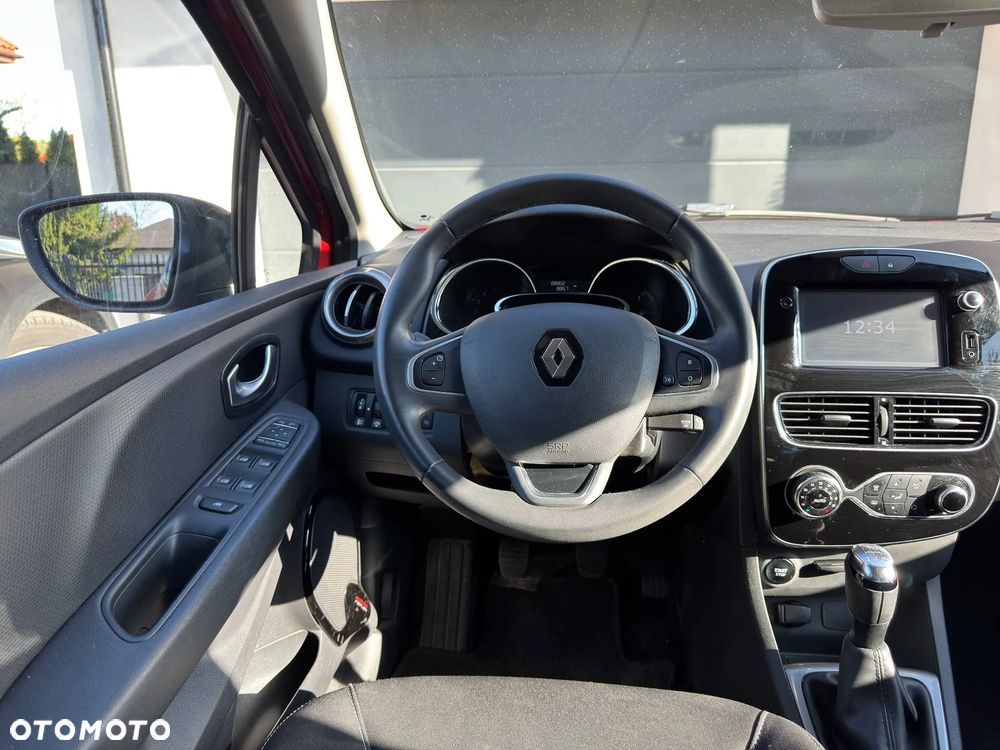 Renault Clio - 12