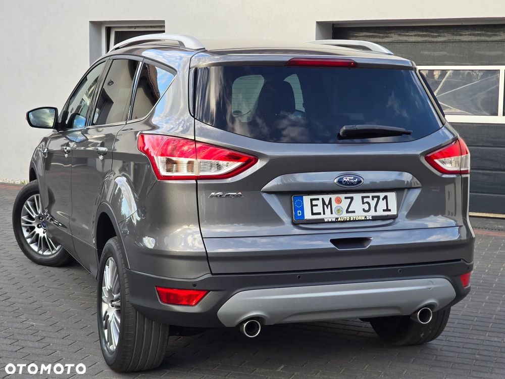 Ford Kuga 2.0 TDCi 2x4 Titanium - 4