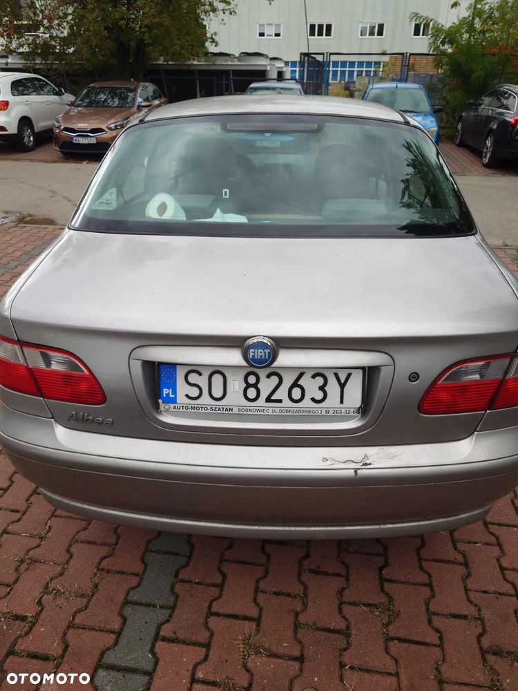 Fiat Albea 1.4 Dynamic - 4