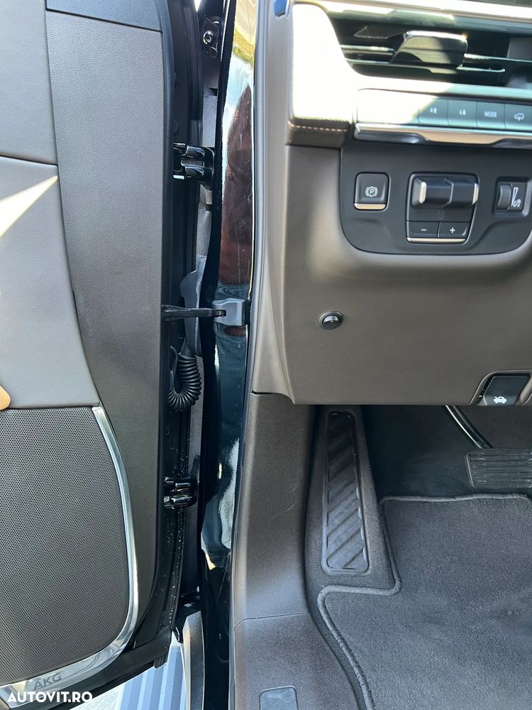 Cadillac Escalade 6.2 V8 ESV Platinum - 13