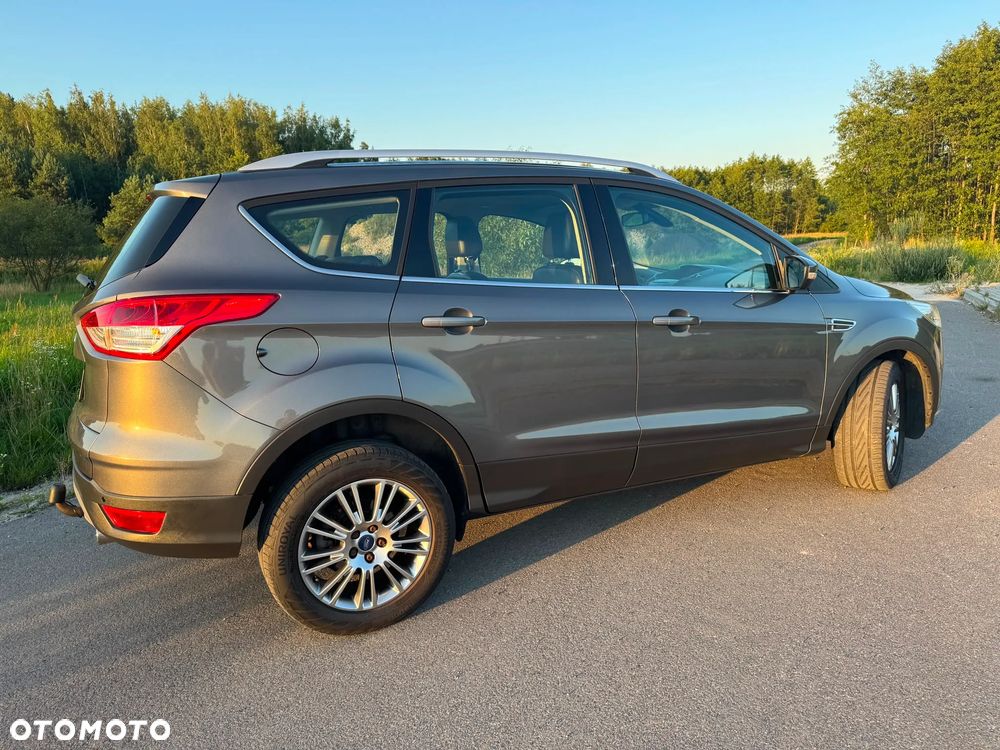 Ford Kuga 2.0 TDCi 4x4 Titanium - 34