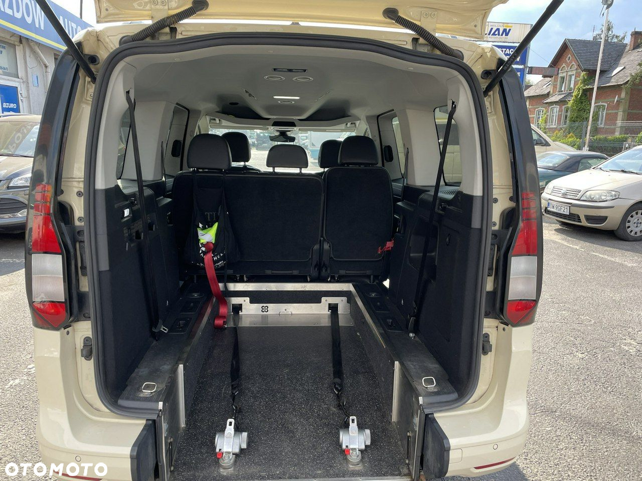 Volkswagen Caddy 2.0 TDI BMT (7-Si.) DSG Edition Maxi - 5