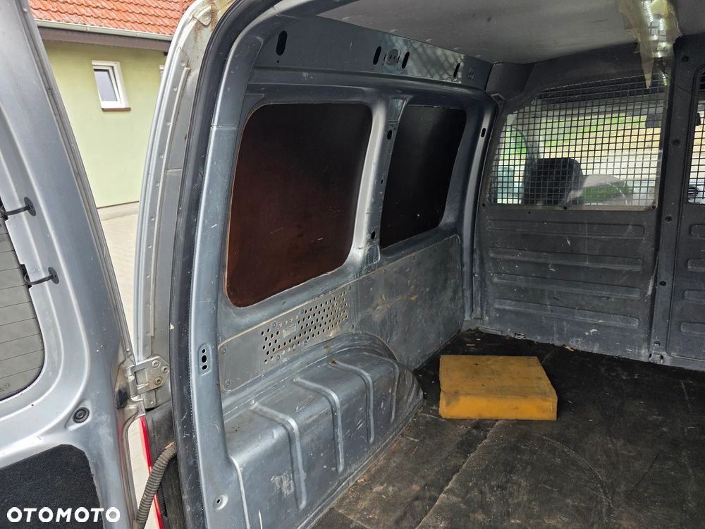 Volkswagen Caddy - 19